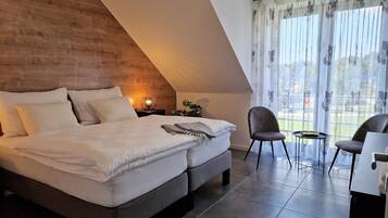 4 Schlafzimmer, Bügeleisen/Bügelbrett, WLAN