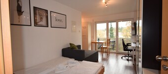 Close to the university with balcony (1.2) - Business-friendly!