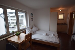 1 bedroom, in-room safe, desk, iron/ironing board