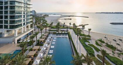 Cozy resort with charming 5-star facilities and top Hotel room service.