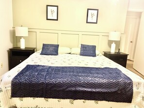 4 bedrooms, iron/ironing board, WiFi, bed sheets - Travel Techs, xAI, Google, BlueOval,Insurance Relocation-Corporate Housing (Memphis)