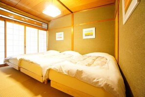 Room - Momiji Takayama (Takayama)