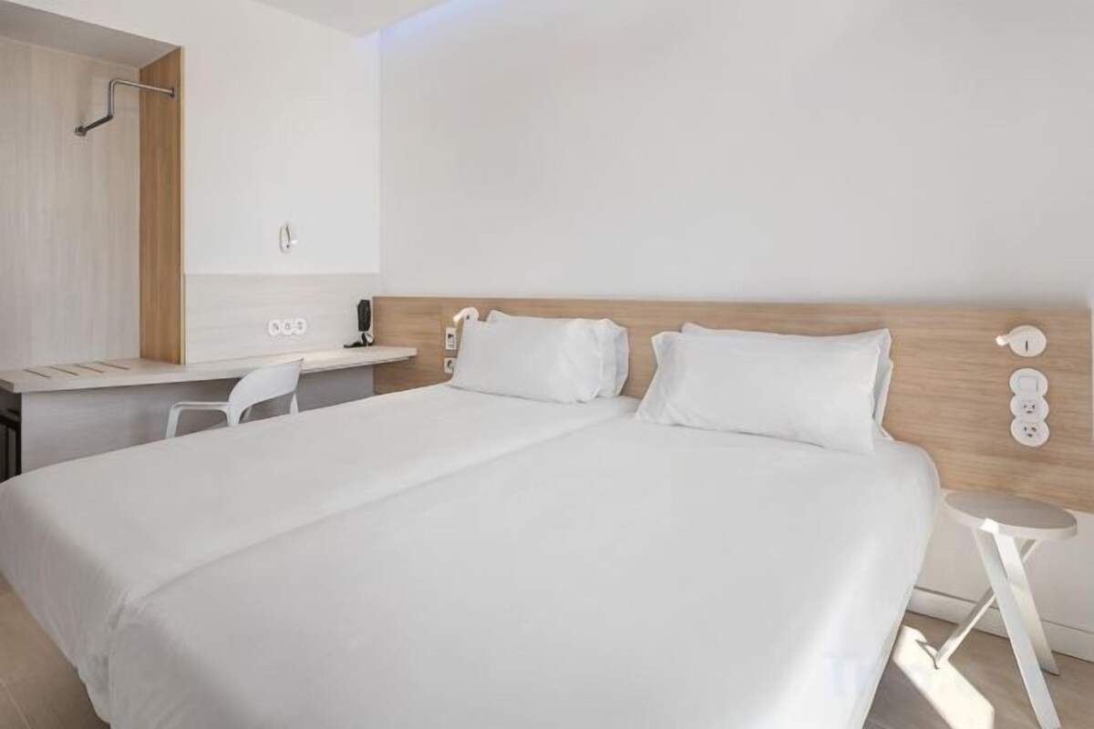 In-room safe, desk, laptop workspace, blackout curtains