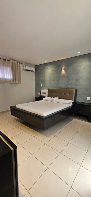 Luxury Double Room | Hypo-allergenic bedding, free WiFi, bed sheets - pousada ponta negra (Manaus)