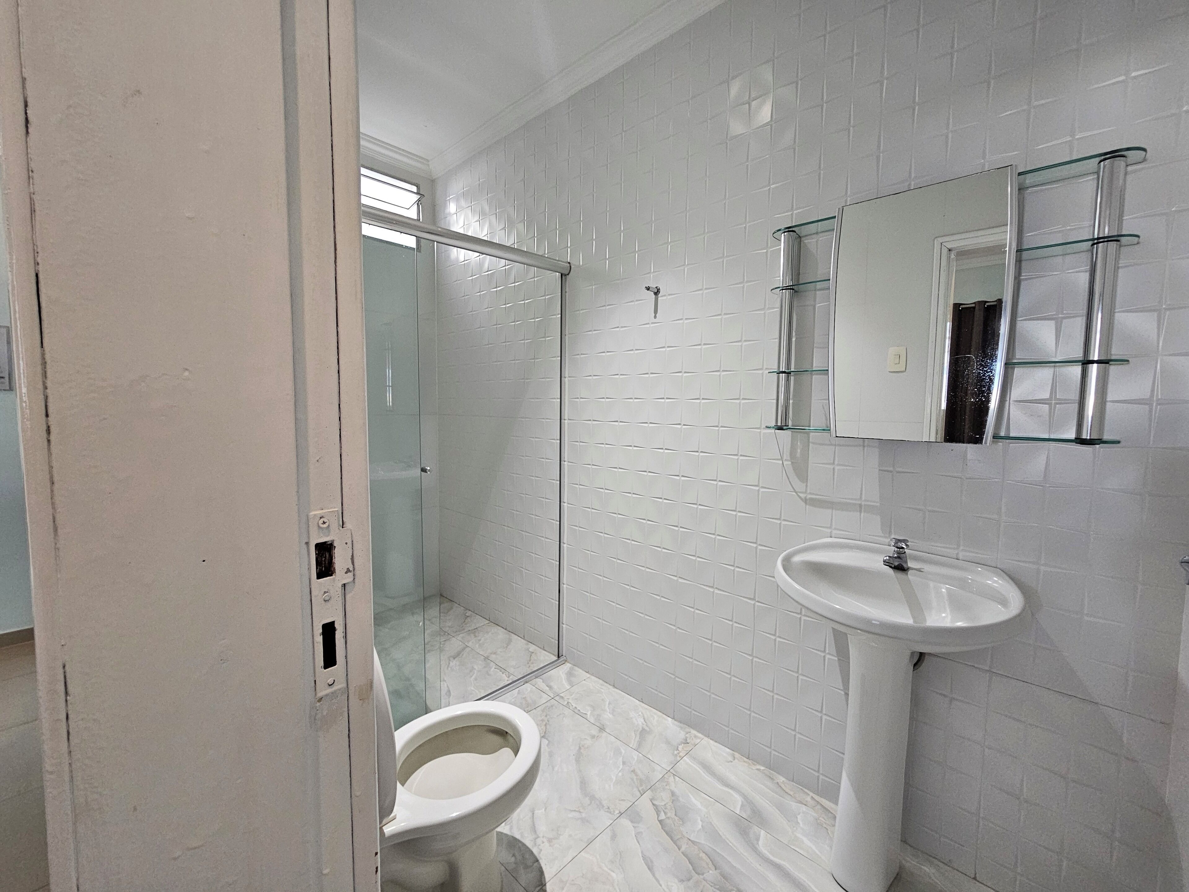 Doppia Executive, 1 letto matrimoniale | Bagno | Asciugacapelli, asciugamani, sapone, shampoo
