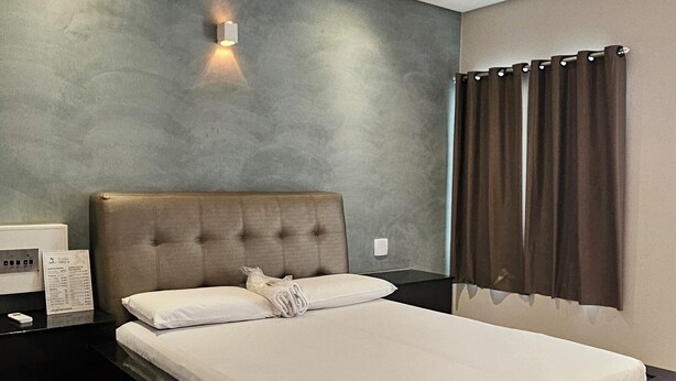 Ảnh chưa phân loại, 1 trong số 43 ảnh, nút
