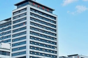 Unclassified image, 2 of 32, button - Zhongyuan Dasha Business Hotel (Zhengzhou)