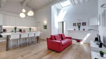 Apartment | Wohnzimmer | Flachbildfernseher