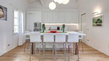 Apartment | Esszimmer