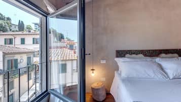 Apartment | 1 bedroom, laptop workspace, iron/ironing board, free WiFi