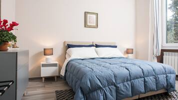 Apartment | 5 Schlafzimmer, laptopgeeigneter Arbeitsplatz, Bügeleisen/Bügelbrett