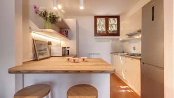 Apartment | Private kitchenette | Fridge, microwave, oven, dishwasher