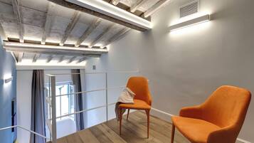 Apartment | 1 Schlafzimmer, laptopgeeigneter Arbeitsplatz, Bügeleisen/Bügelbrett