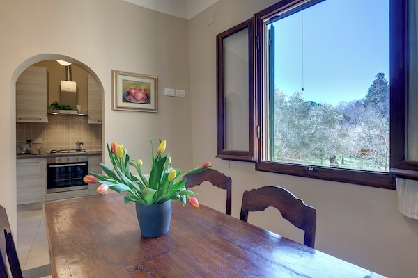 Apartment | Dining room
