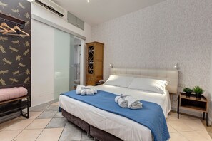 2 camere, postazione laptop, ferro/asse da stiro, Wi-Fi gratuito