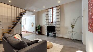 Apartment | Living area