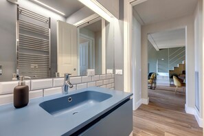 Bathroom - Mamo Florence - Sant'Agostino Luxury Apartment (Florence)