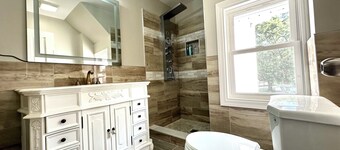 Lincoln Ave Home By Naval Base!