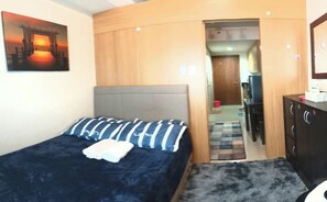 1 bedroom, iron/ironing board, bed sheets