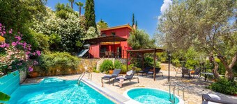 Villa Poseidonia - Three Bedroom Villa, Sleeps 6