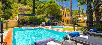 Villa Atlantis - Three Bedroom Villa, Sleeps 6