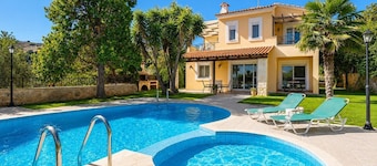 Villa Elessa - Three Bedroom Villa, Sleeps 6