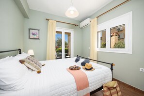 4 chambres, fer et planche à repasser, Wi-Fi, draps fournis