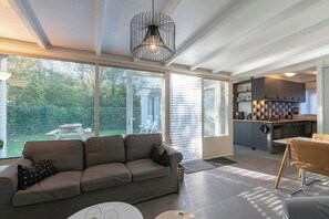 Bungalow | Living room