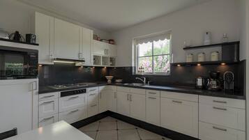 Villa | Private kitchen