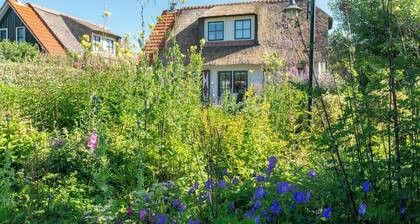 Vacation Villa With Beautyful Garden