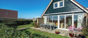 Alluring Holiday Home Near Beach