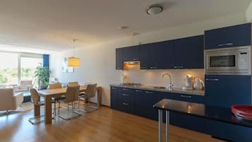 Apartment | Private kitchen | Electric kettle, toaster