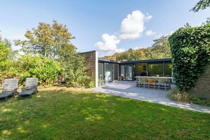 Bungalow | Garden