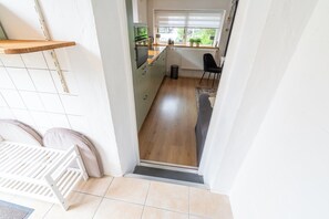 Apartment | Private kitchen | Electric kettle - Holiday Home in Callantsoog Near Beach (Callantsoog)
