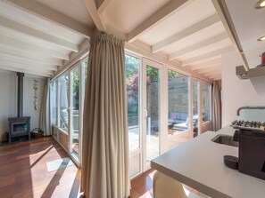 Bungalow | Interior