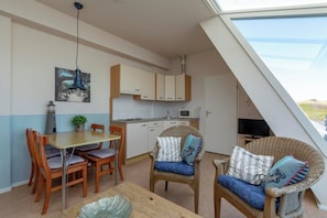 Apartment | Dining