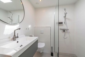 Bungalow | Bathroom
