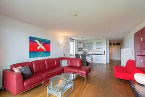 Apartment | Living room - Cozy Apartment With Balcony (Callantsoog)