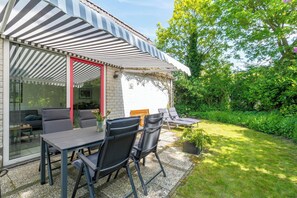 House | Balcony - Holiday Home Near Dutch Beach With Pool (Sint Maartensvlotbrug)