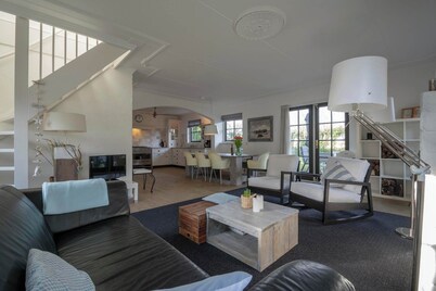 Villa w/ Electric Charging & Parking