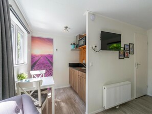 Mobile Home | Interior - Chalet in Texel Near Beach and Forest (Sint Maartensvlotbrug)