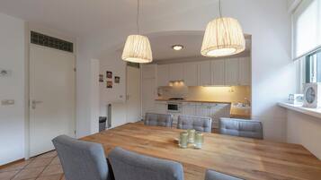 Villa | Dining