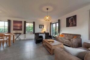 Villa | Living room - Villa With View Over the Park De Buitenplaats (Callantsoog)