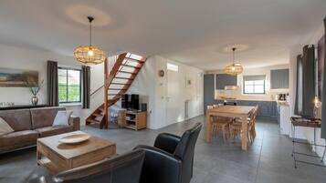 Villa | Dining