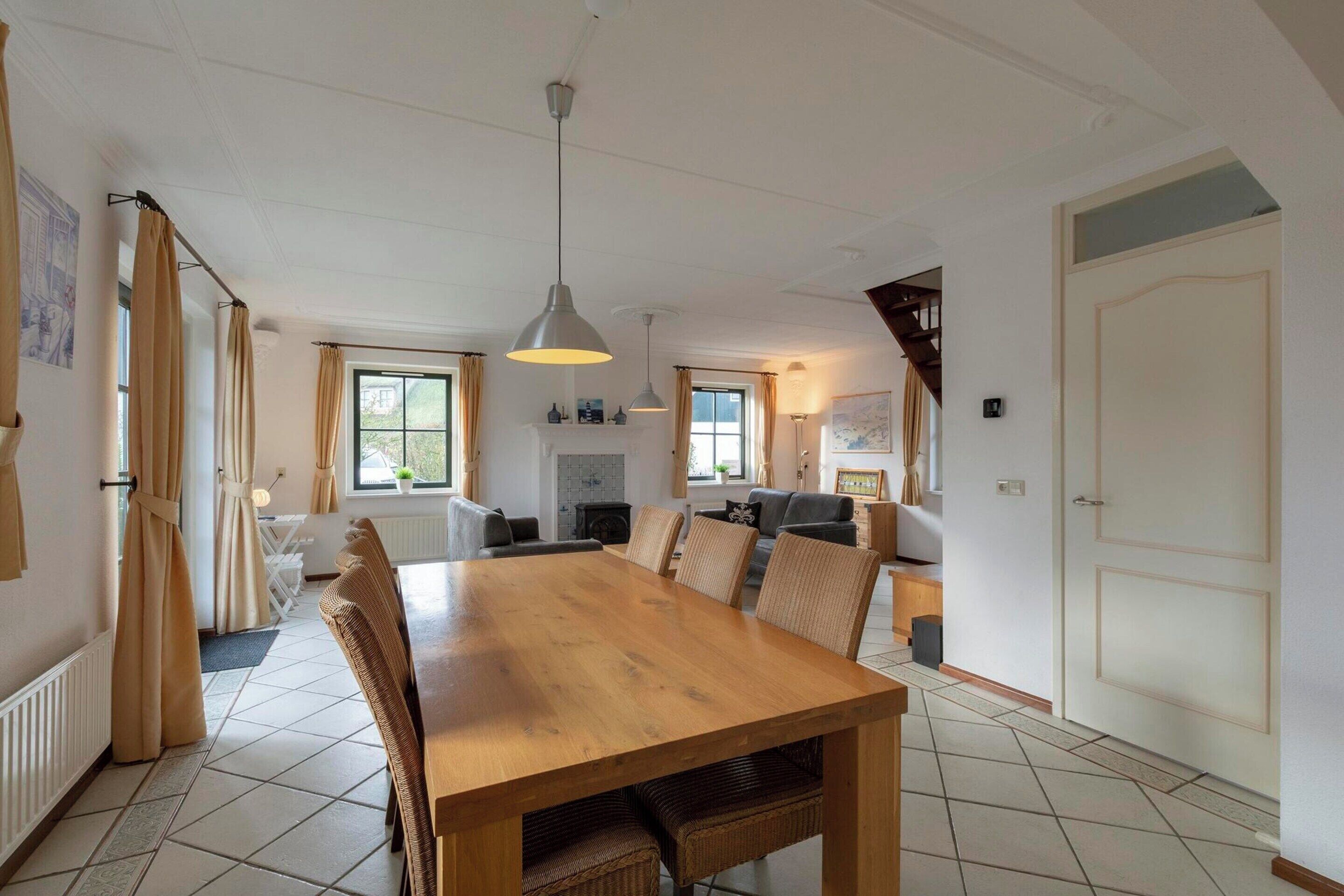 Villa | Dining