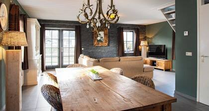 Amicable Villa With Whirlpool