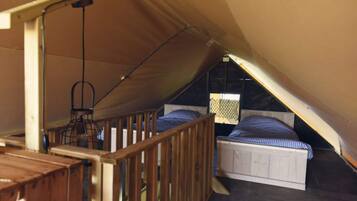 3 bedrooms, individually furnished, bed sheets