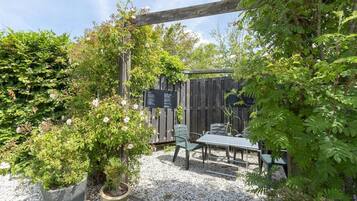 Villa | Outdoor dining