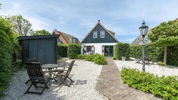 Villa | Outdoor dining