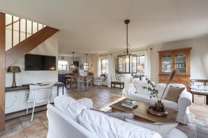 Villa | Living area - Holiday Villa at Park De Buitenplaats (Callantsoog)